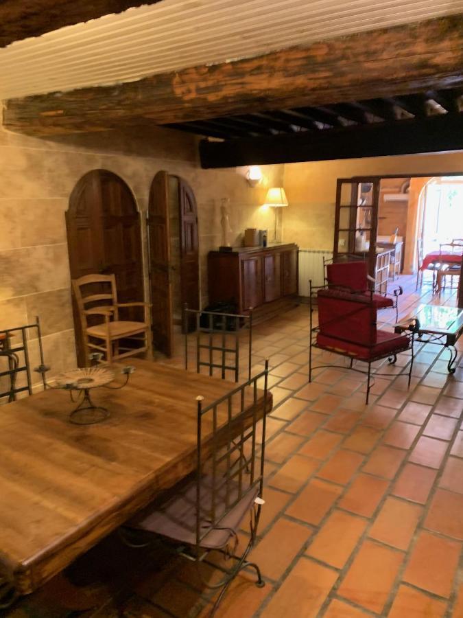 La Maison Sur La Place Aigues-Mortes Exterior foto